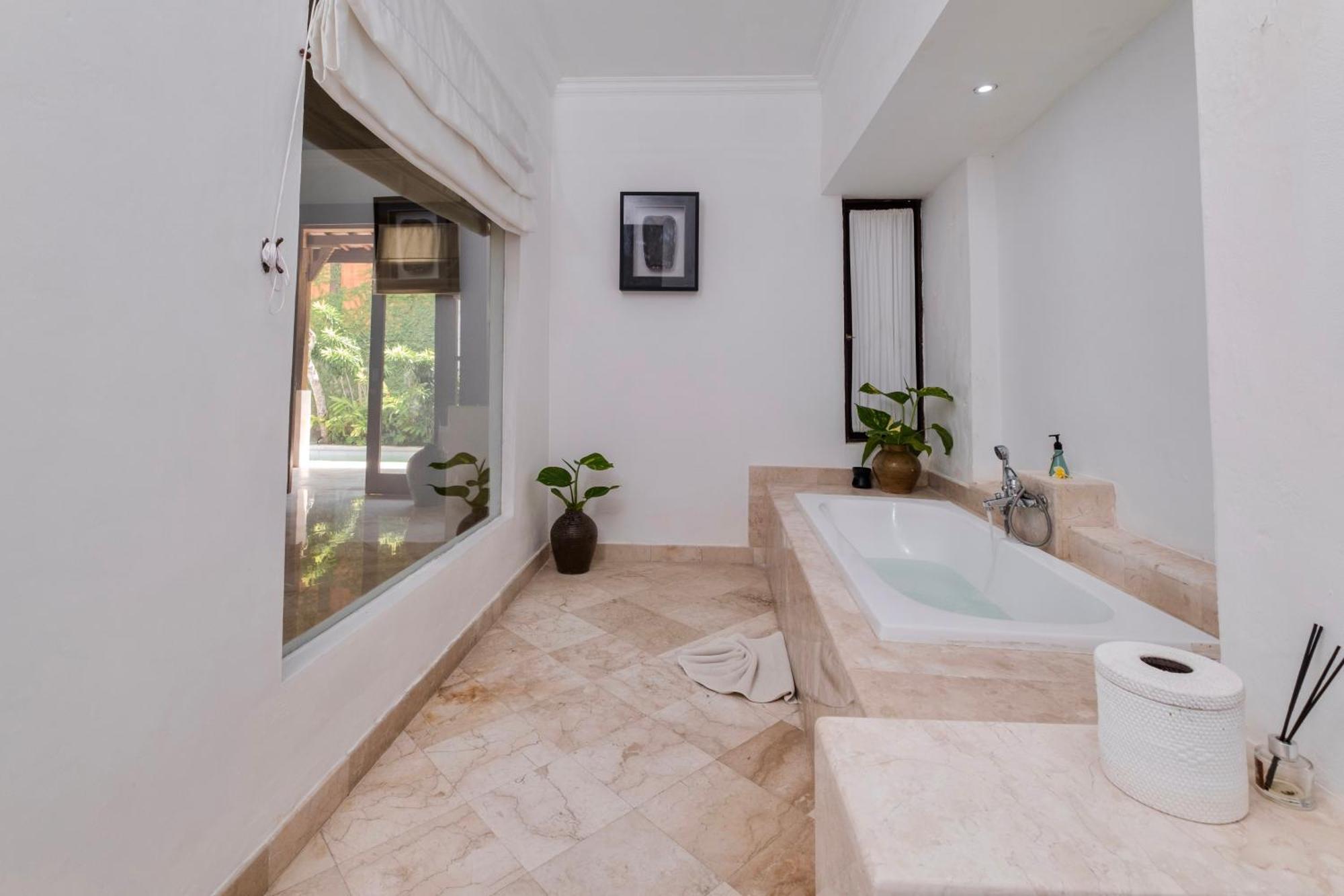 Alam Bidadari Seminyak Villa Buitenkant foto