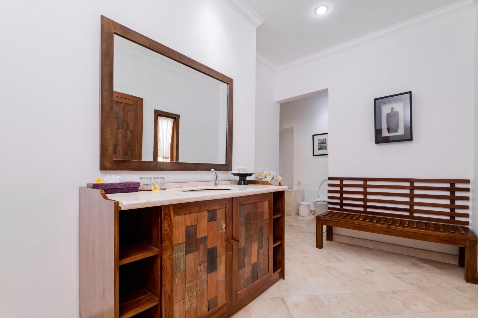 Alam Bidadari Seminyak Villa Buitenkant foto